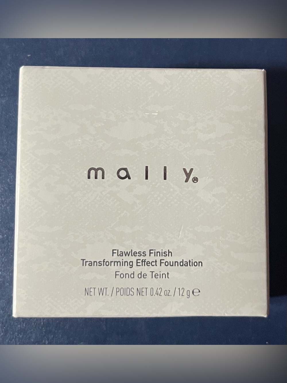 MALLY BEAUTY - Flawless Finish Transforming Effect Foundation shade FAIR (NIB)